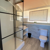 Luxe Tent Silver Beach :Eigen ruime badkamer