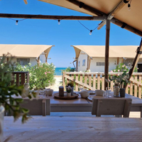 Luxe Tent Diamond Beach : Uitzicht vanuit de keuken
