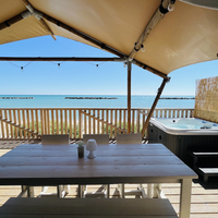 Luxe Tent Diamond Seaview : Prachtig uitzicht op zee vanaf de veranda 