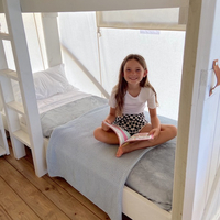 Luxe Tent Gold Village : Kinderkamer met stapelbed en een 1 persoonsbed