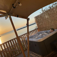 Luxe Tent Diamond Seaview : Lekker genieten in de spa op de veranda 