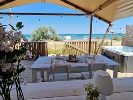 Luxe Tent Diamond+ : Uitzicht vanaf de bar 