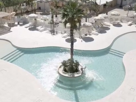 Villa Alwin Beach Resort Zwembad : Zwembad bovenaanzicht