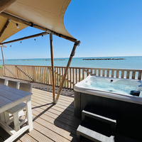 Luxe Tent Diamond Seaview : Heerlijk genieten op de veranda met zeezicht